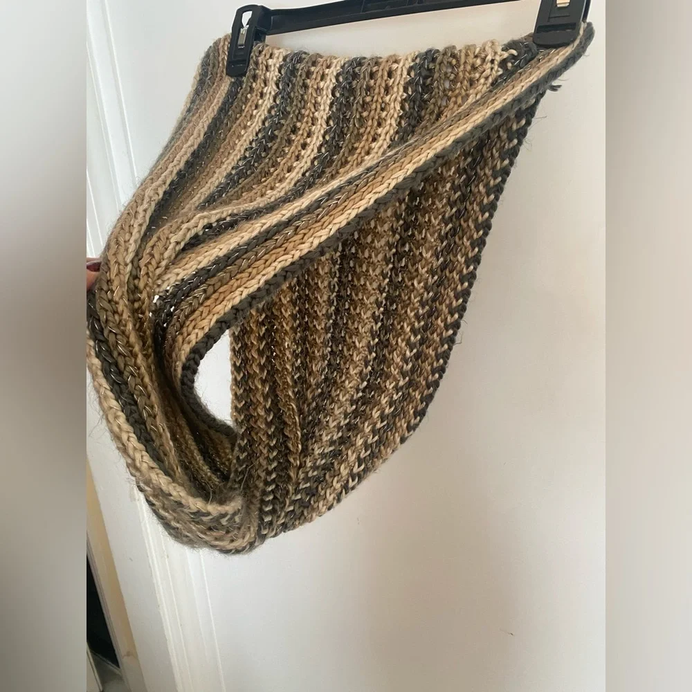 Stylish Knit Infinity Scarf
